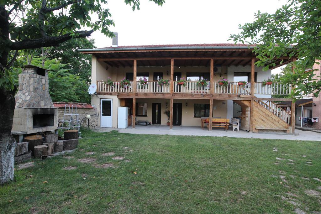 Slanchevata Kashta Hotel Krushuna Esterno foto