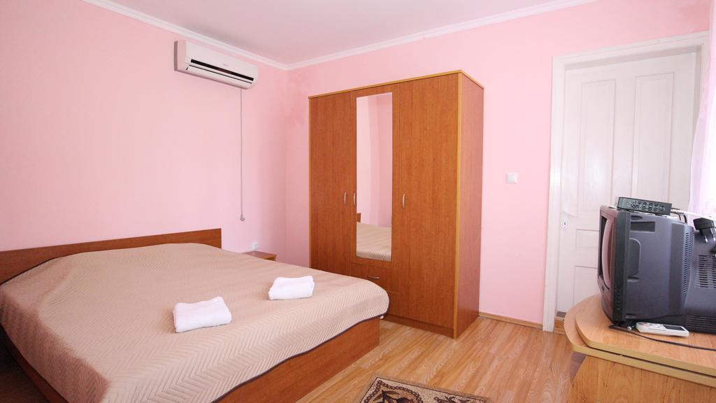 Slanchevata Kashta Hotel Krushuna Esterno foto